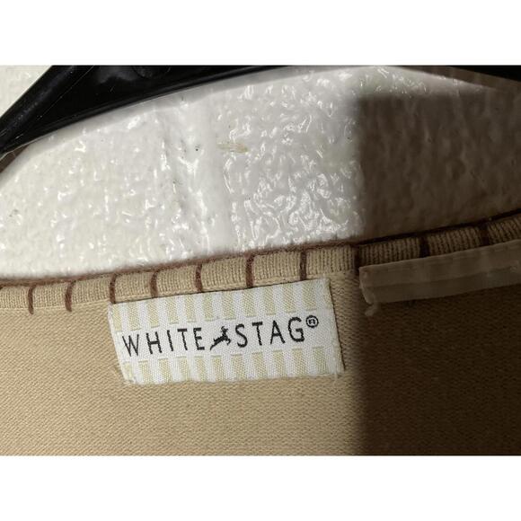 < Vintage White Stag Floral Embroidered Top > - Picture 2 of 3